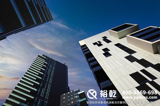 可持續(xù)發(fā)展，綠色低碳，無(wú)廢城市，高質(zhì)量發(fā)展，保護(hù)環(huán)境